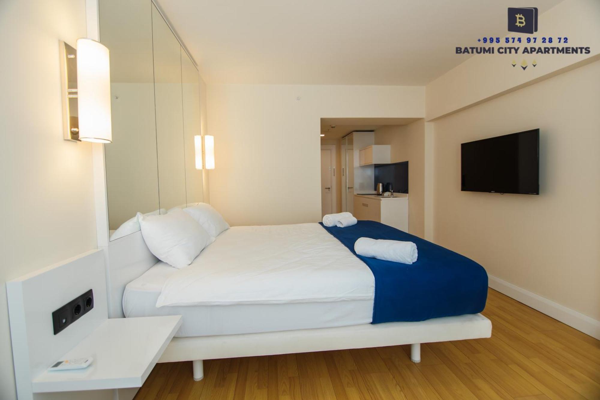 Batumi City Apartments Room photo